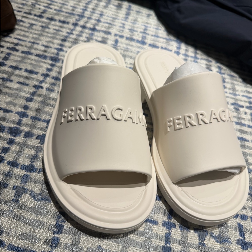 Salvatore Ferragamo Cream Slide Sandals